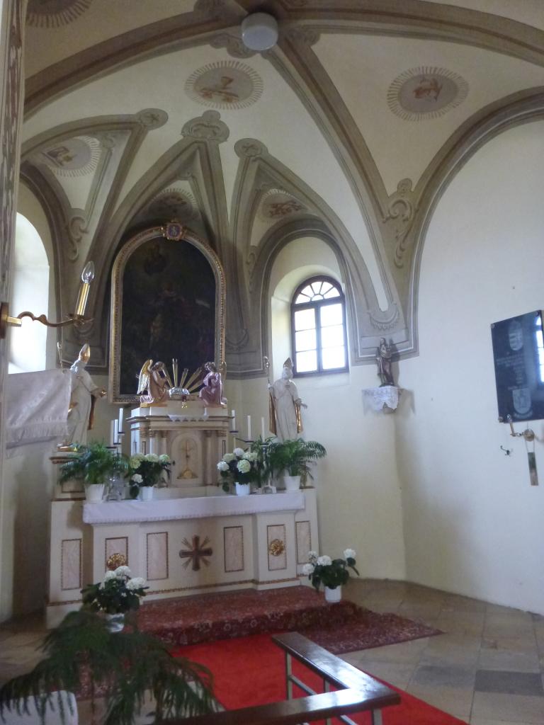 A szépséges Szent László-mellékoltár és kápolna
