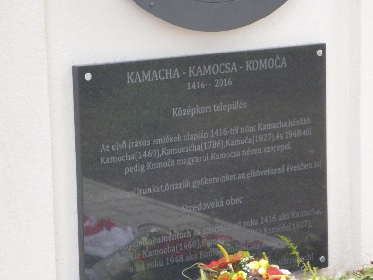 Kamocsa község nevének említésének 600. évfordulójára készült