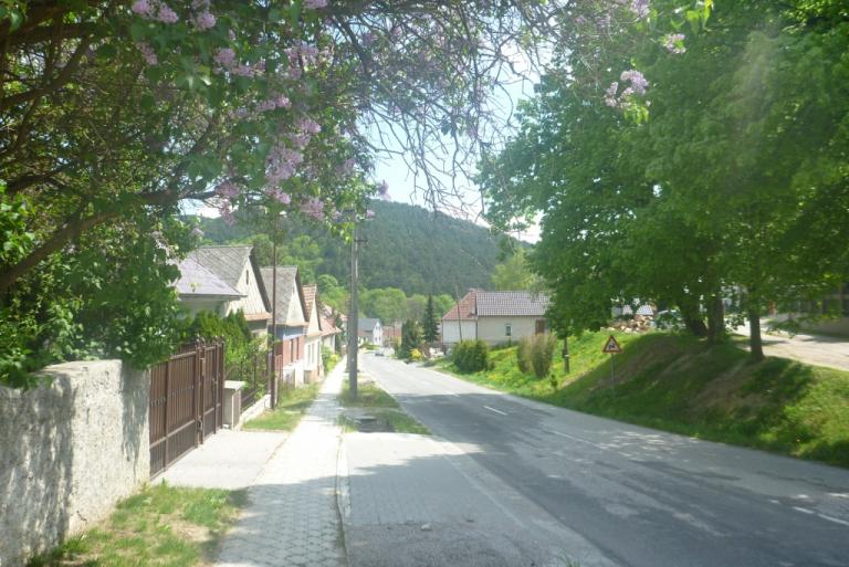 Bikszárd=Buková faluban